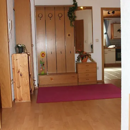 Schuetz Apartman *